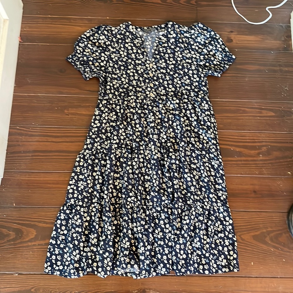 Navy floral tiered puff sleeve floral tiered dress summer M